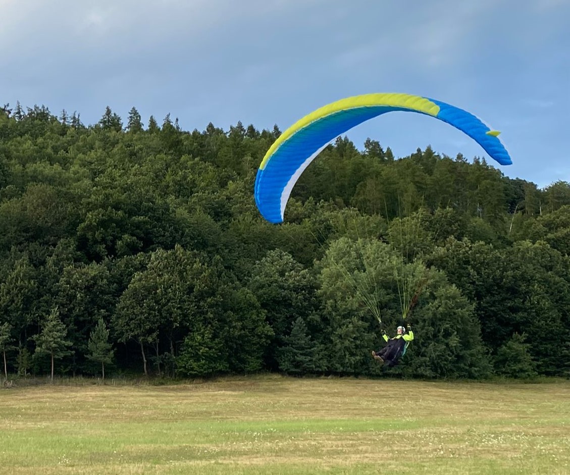 SELL: Wing EN B Advance Epsilon 9 26 80-100kg No water Concertinas No  flying on the sand TC fresh No SIVs | Paragliding Bazar