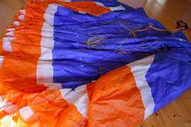 Nova SuSi S 80-110kg Drobné opravy Nelétáno na písku TK není Žádné SIV S batohem Nekoupáno