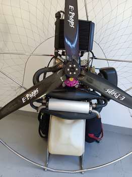 Ski Engine Ski Engine 220 Used 3 blade propeller Composite propeller Gas in left hand