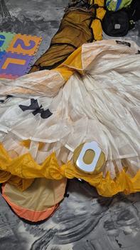 Niviuk Artik 6 25 90-105kg Listovaný Nové Žádné SIV Nelétáno na písku Nevětveno Nekoupáno