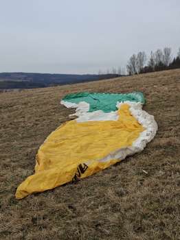 SKY Paragliders Anakis M 75-95kg TK není Nelétáno na písku Nevětveno Nekoupáno Drobné opravy