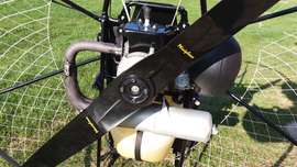 Miniplane top 80 Used Gas in left hand Upper suspension 2 blade propeller Spare propeller