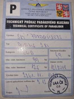 SKY Paragliders ANAKIS 3 XL 95-130kg Žádné SIV Nelétáno na písku Nevětveno Nekoupáno TK platná