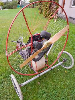 Spin Spin Použité Plyn do levé ruky Dobíjení baterie Baterie Odnímatelný podvozek TK není