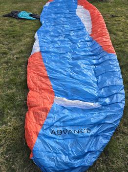 Advance Iota DLS 25 80-100kg Listovaný Odlehčeno Žádné SIV Nevětveno Nekoupáno TK platná