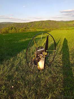 Spin Talon 180 Použité Dobíjení baterie Baterie Speed Pohyblivé berany 2 listá vrtule TK není