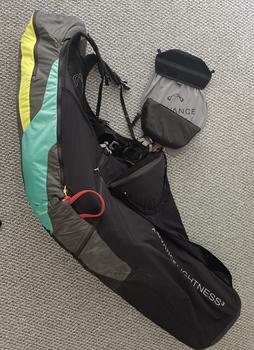 Advance Lightness 3 M Używane Karabinki Spadochron zapasowy pod tyłkiem Odciążone