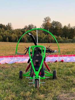 Rotax 503 Použité 3 listá vrtule Baterie Transportní obaly Dobíjení baterie Elektrický startér