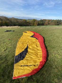 AXIS Comet 3 M 80-105kg Nekoupáno Listovaný S listovacím obalem Nelétáno na písku TK platná