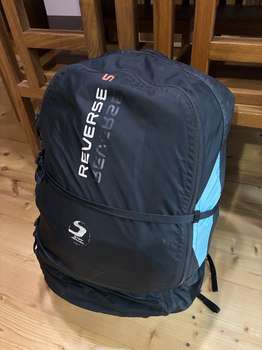 SKY Reverse 5 M Used Snap buckles Carbines Reserve from below Inflatable protector Speed