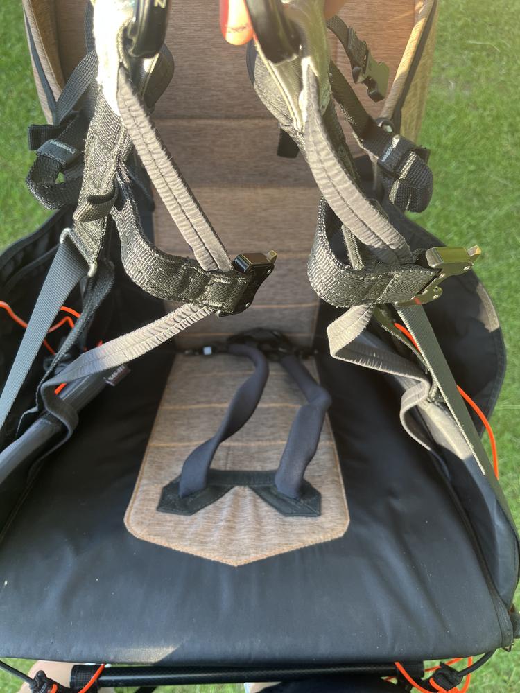 116328100