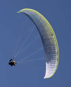 AXIS Comet 3 L 95-120kg Nelétáno na písku Nevětveno Nekoupáno TK čerstvá