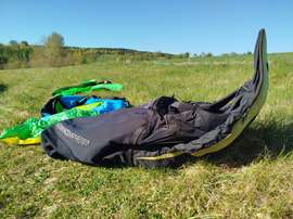 BGD Base S 60-80kg Listovaný Žádné SIV Nelétáno na písku Nevětveno Nekoupáno TK platná S batohe