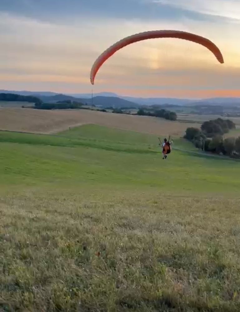116537661