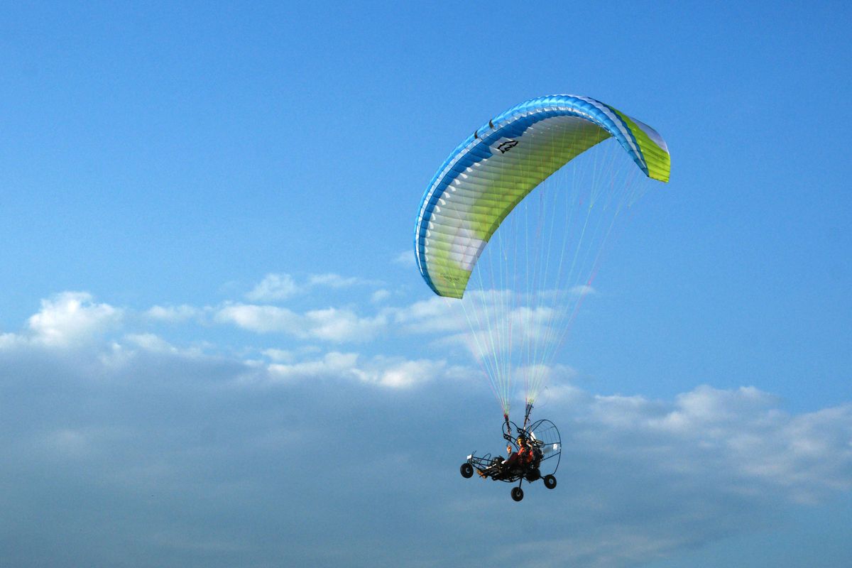 paraglide-paramotor-charger-05