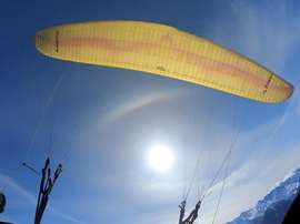 Ozone Alpina 4 MS 75-95kg Listovaný Odlehčeno Žádné SIV Nelétáno na písku Nevětveno Nekoupáno